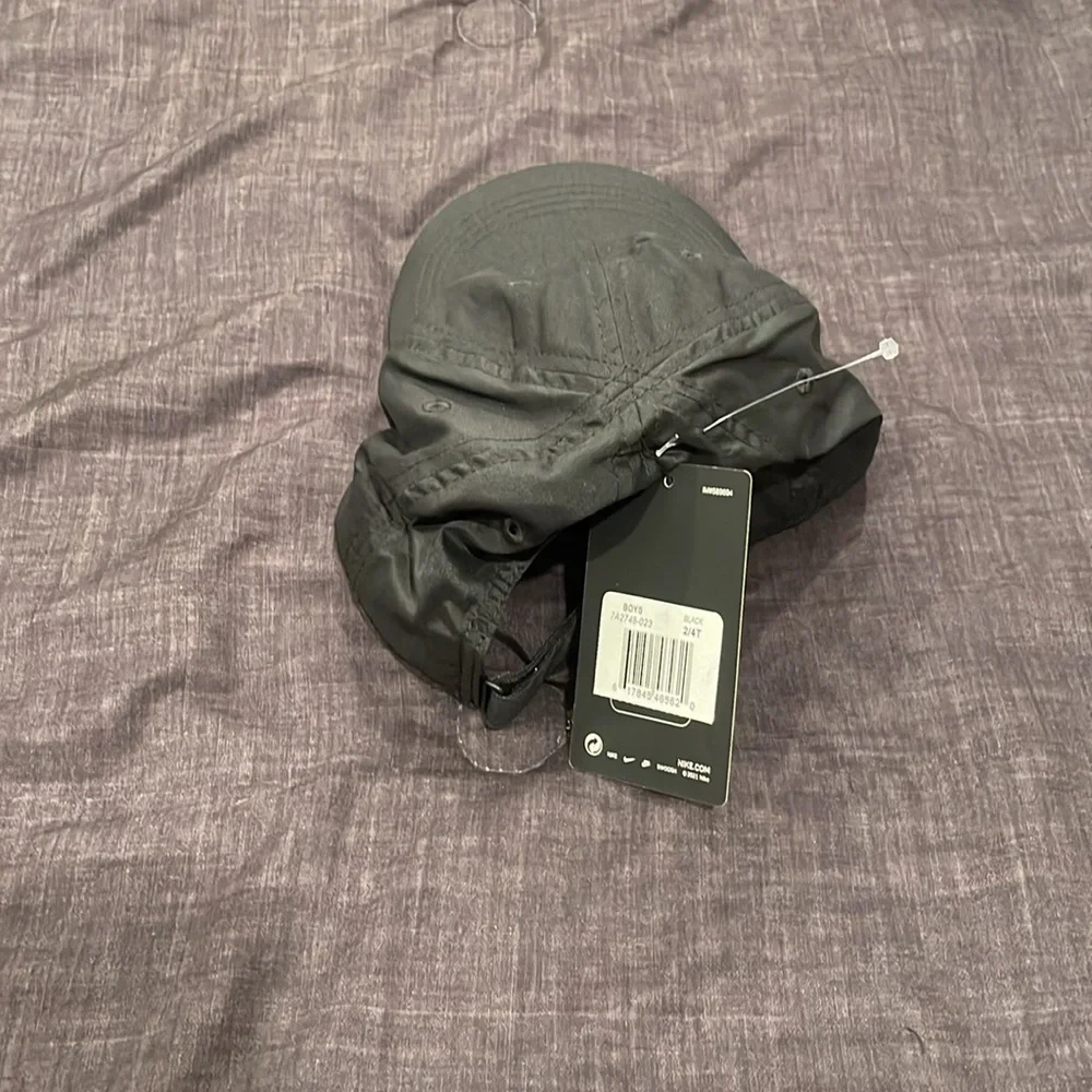 Nike size 2T/4T black baseball hat, new with tags
